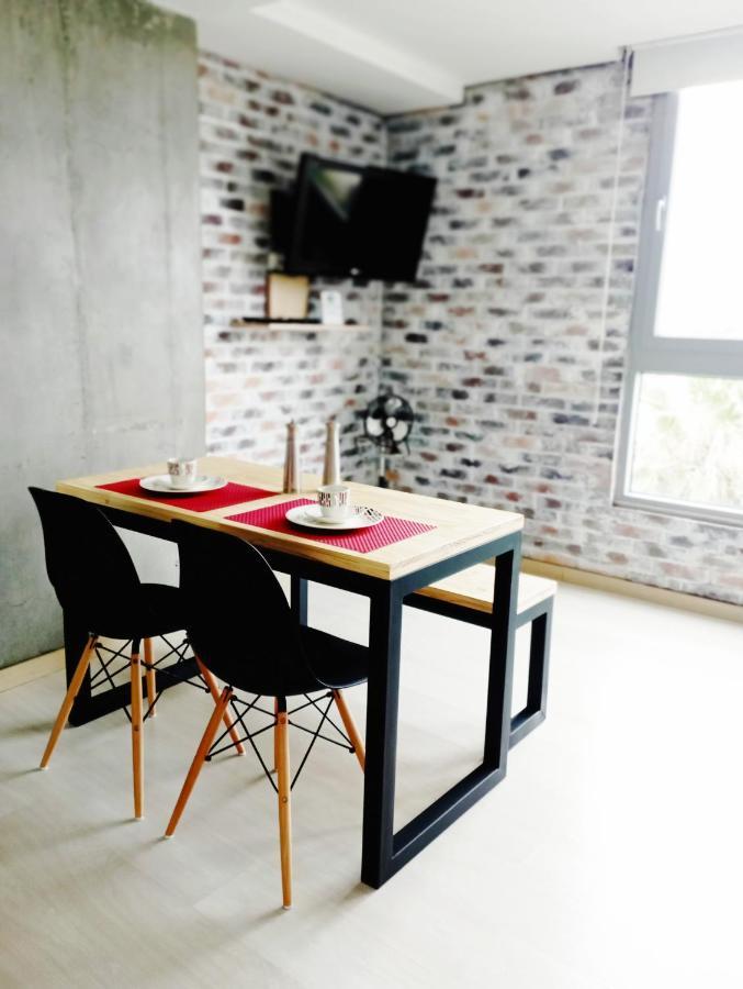 Beautiful & Comfortable Apartment In Laureles Medellin Exterior photo